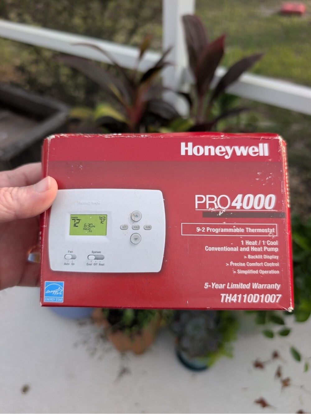 Honeywell PRO 4000 TH4110D1007 5-2 Day Programmable Thermostat 1H/1C (9A/2B) A